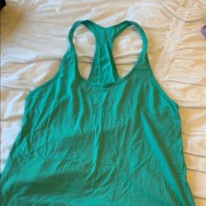 Lululemon workout top